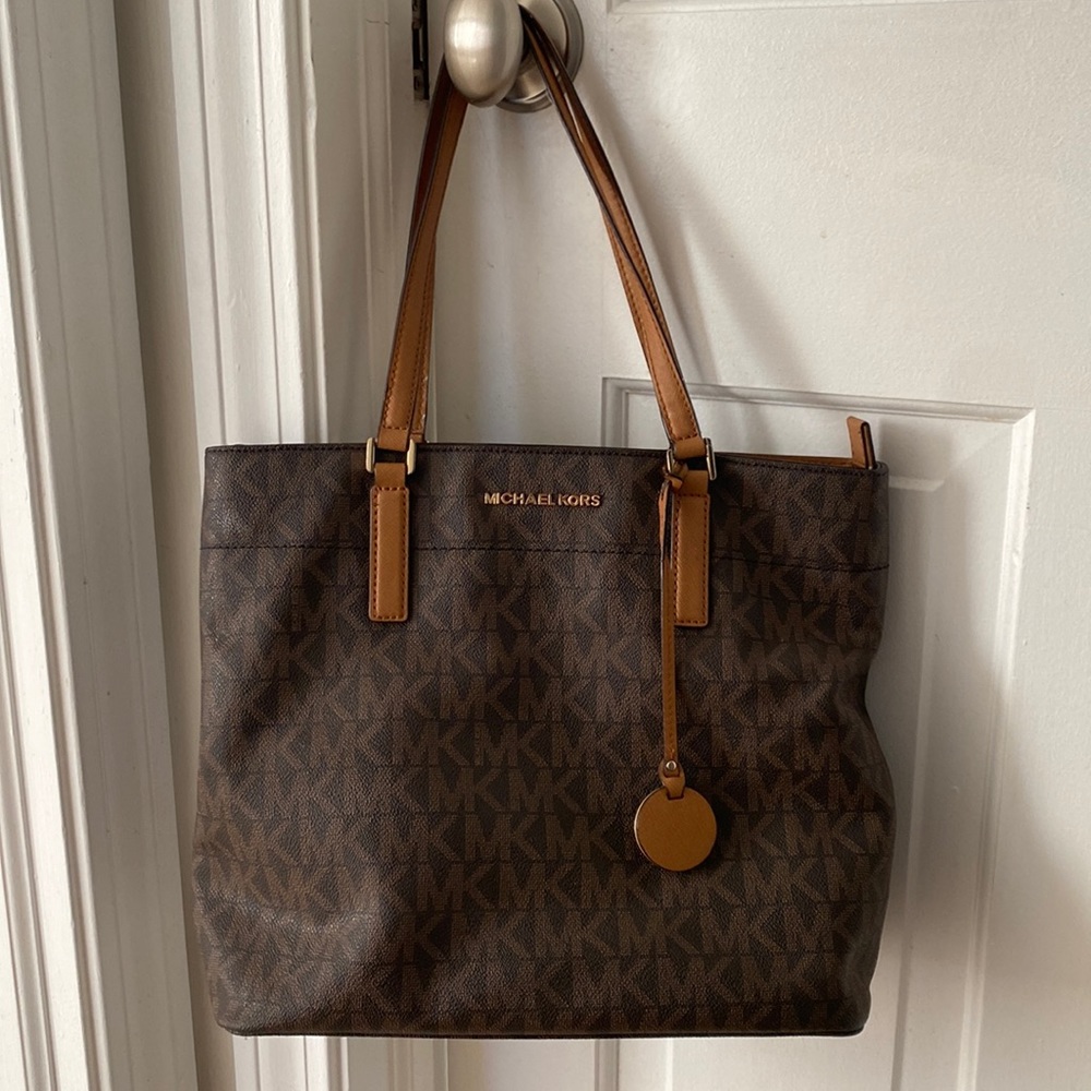 Micheal Kors bag